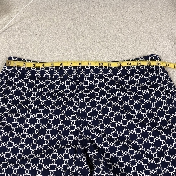JNY Printed Shorts - Picture 8 of 11